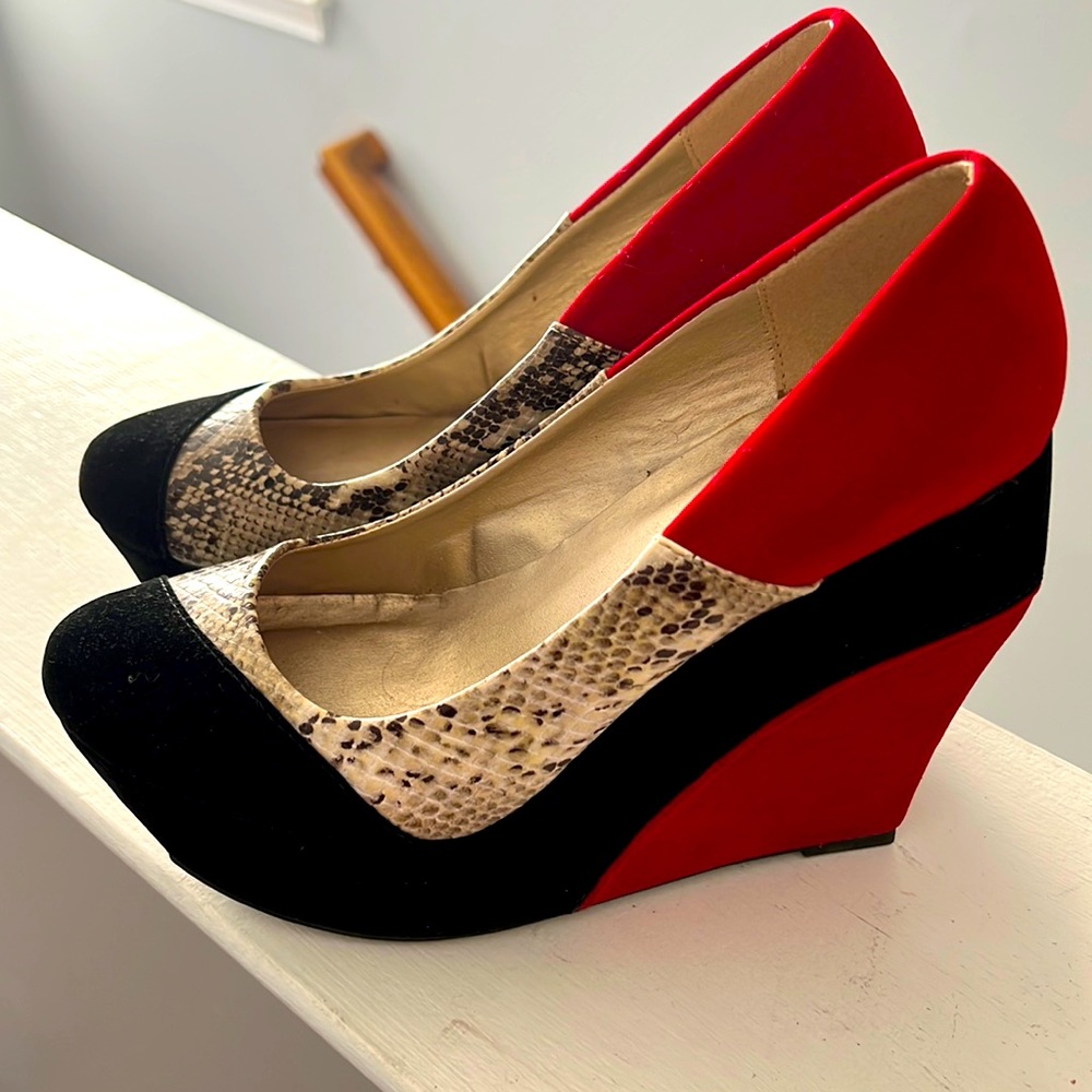 Women Wedge Shoes